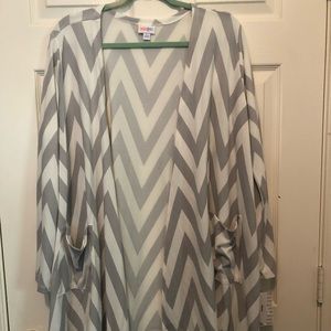 NWT LuLaRoe L Caroline Sweater